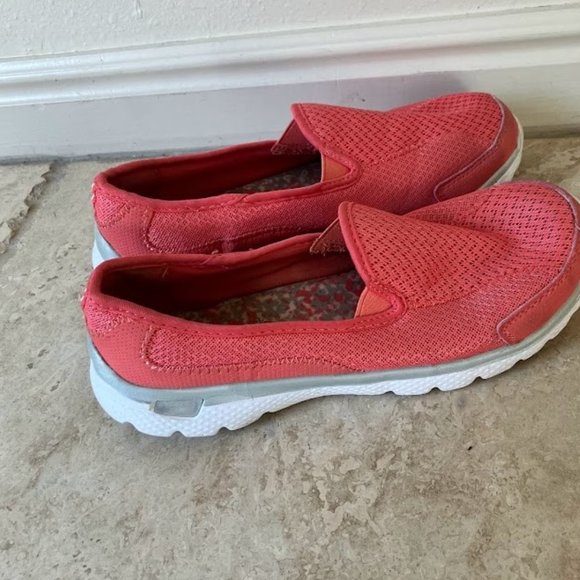 Memory Foam Slip on Shoes - Picture 3 of 4